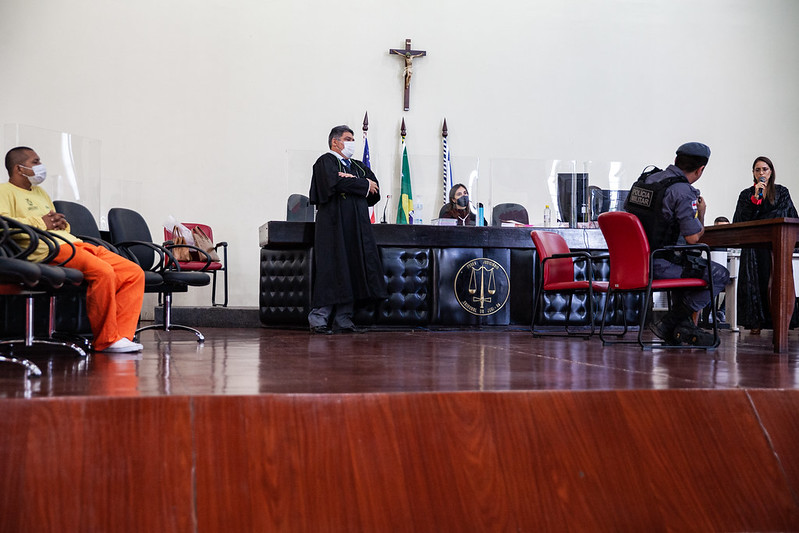 Acusado de atirar em PMs após roubo em Manaus é condenado a 33 anos de prisão