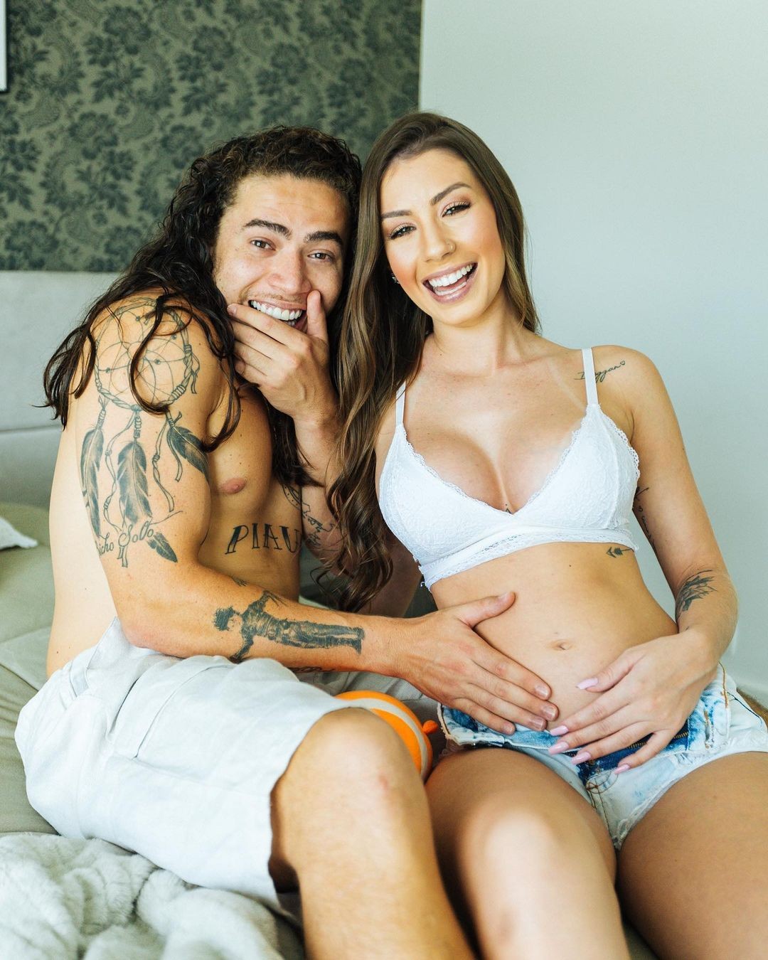 Whindersson some em meio a boato de que filho nasceu prematuro