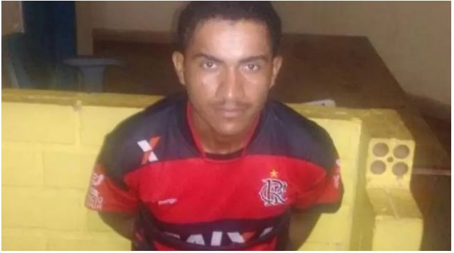 Homem é condenado a mais de 100 anos por matar família e esconder corpos em castanheira