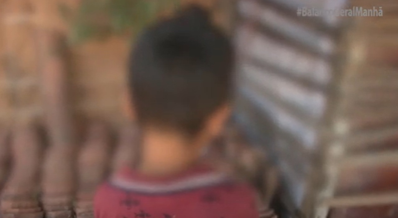 Homem é condenado a 20 anos de prisão por estuprar sobrinho de 6 anos e coleguinha de 5