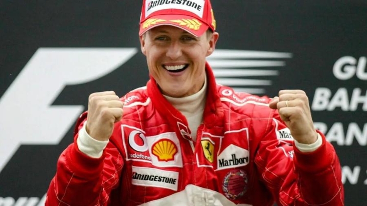 Michael Schumacher é 'visto' em casamento de sua filha, diz jornal