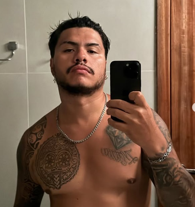 Vaza vídeo íntimo de Mítico, do Pod Pah, durante banho