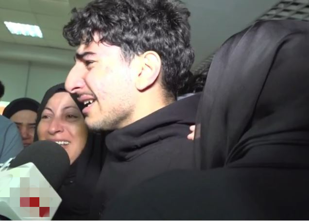 Irmão de brasileiro morto no Líbano chega ao Brasil e faz relato emocionante