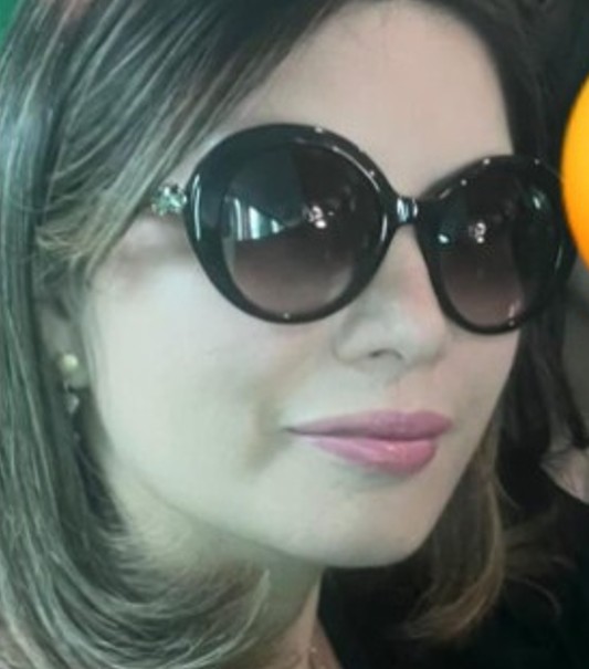 Família cobra buscas aéreas por advogada desaparecida em naufrágio