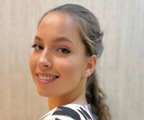 Jovem morre após colocar silicone nos seios