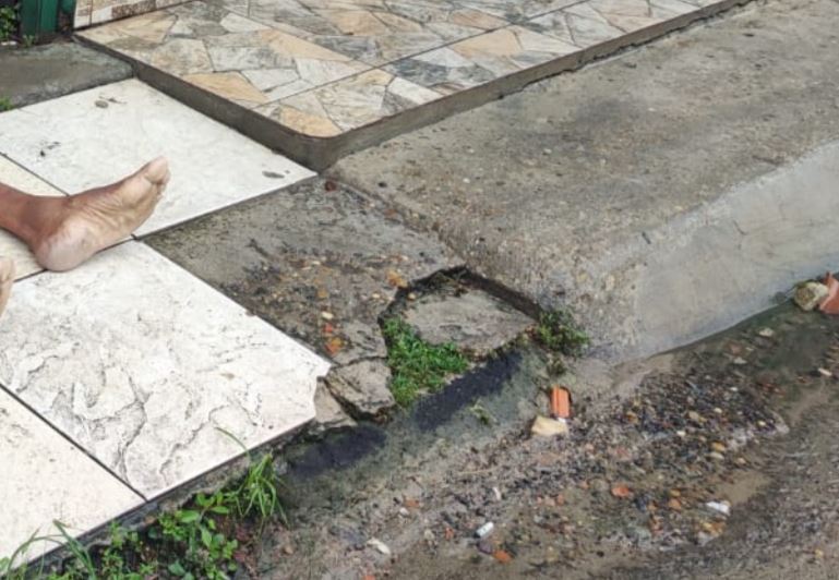 Homem morre ao ser espancado no Novo Aleixo; amigo está gravemente ferido