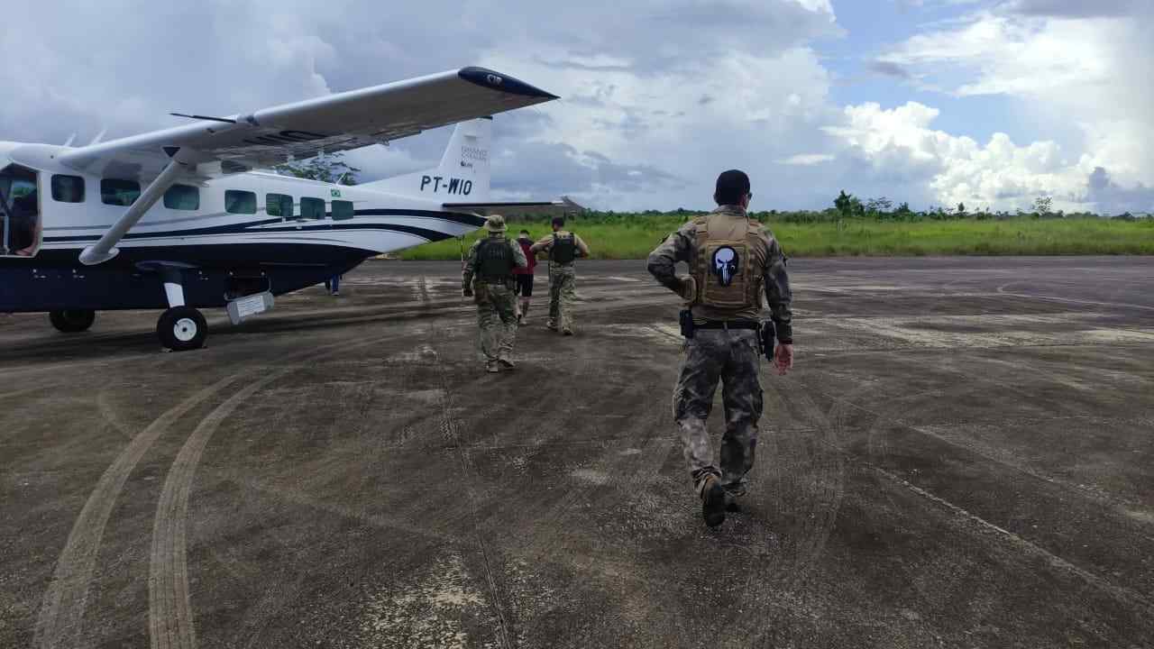 Presos em operação que prendeu vereador em Eirunepé são transferidos para Manaus