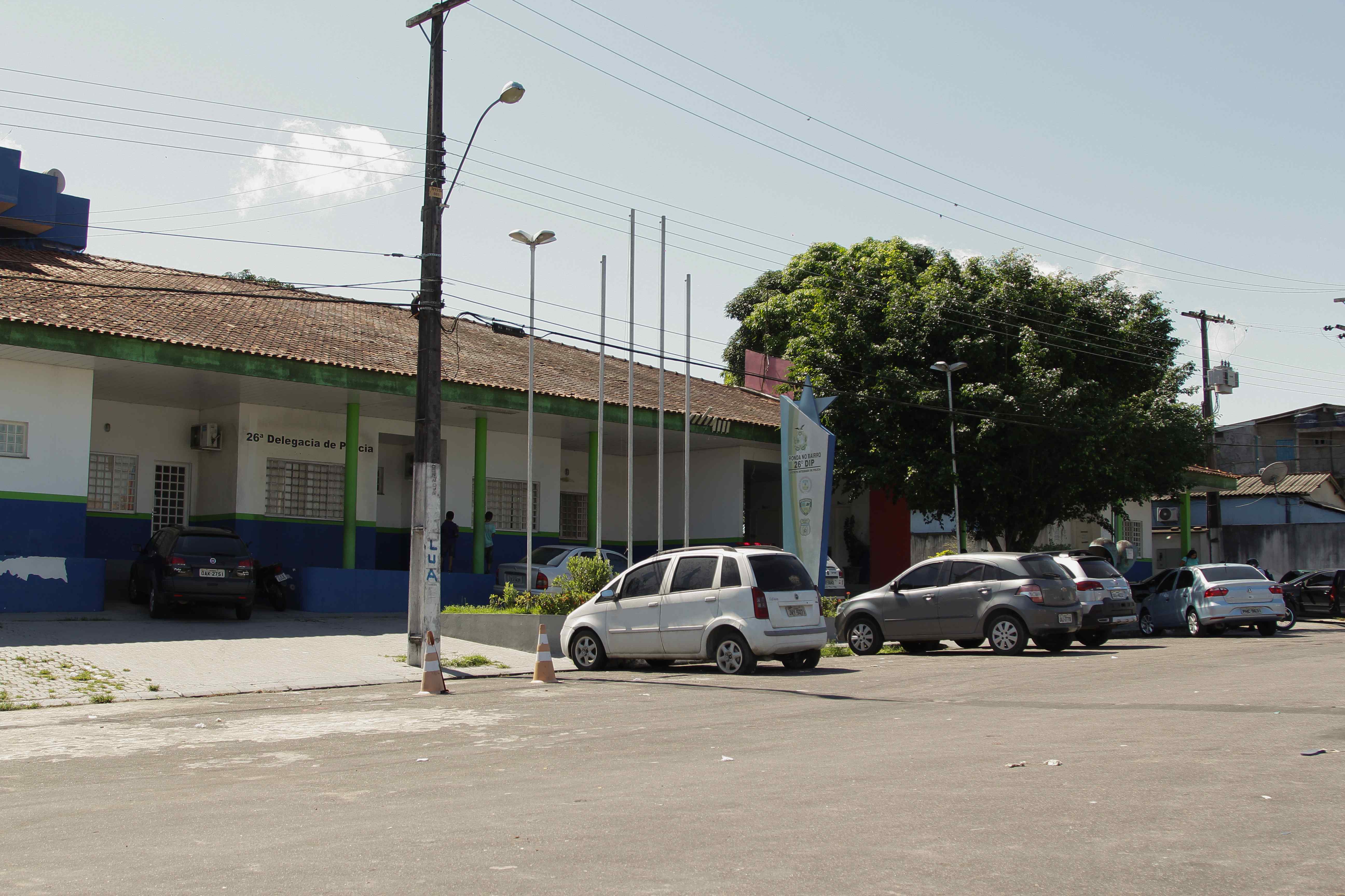 Após ameaçar vizinhos com arma, polícia descobre procurado pela Justiça em Manaus