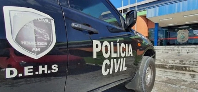 Mãe é presa após 'ajudar' padrasto a estuprar filha adolescente no Amazonas