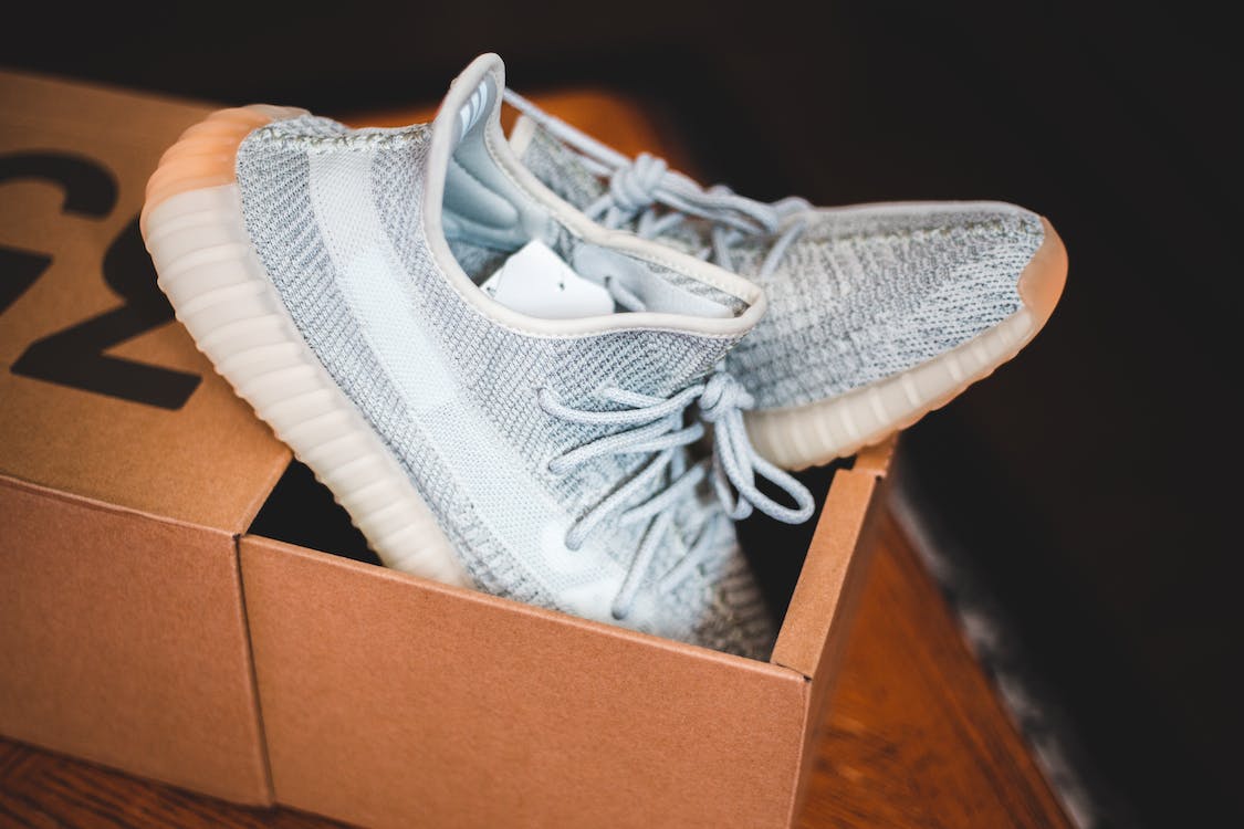 Homem é preso por comprar carga roubada de sapatos avaliada em R$ 30 mil em Manaus