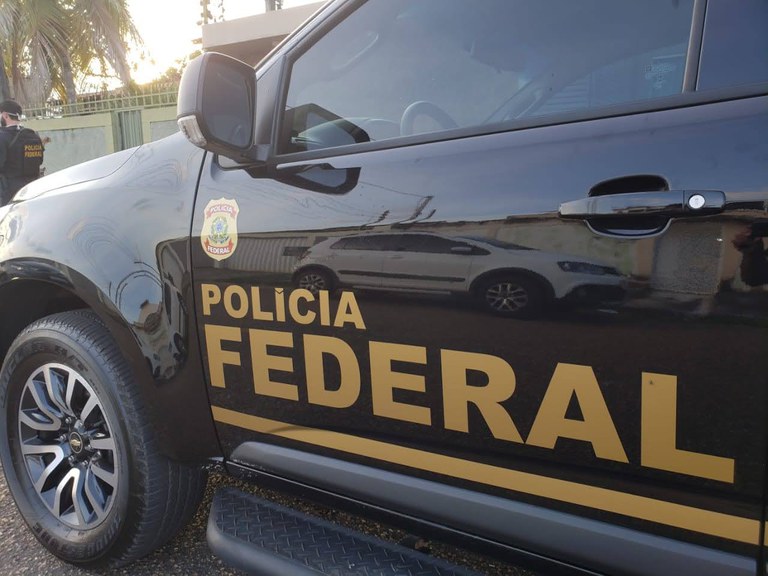 PF apura crime eleitoral de candidata a vereadora por distribuição irregular de combustíveis 
