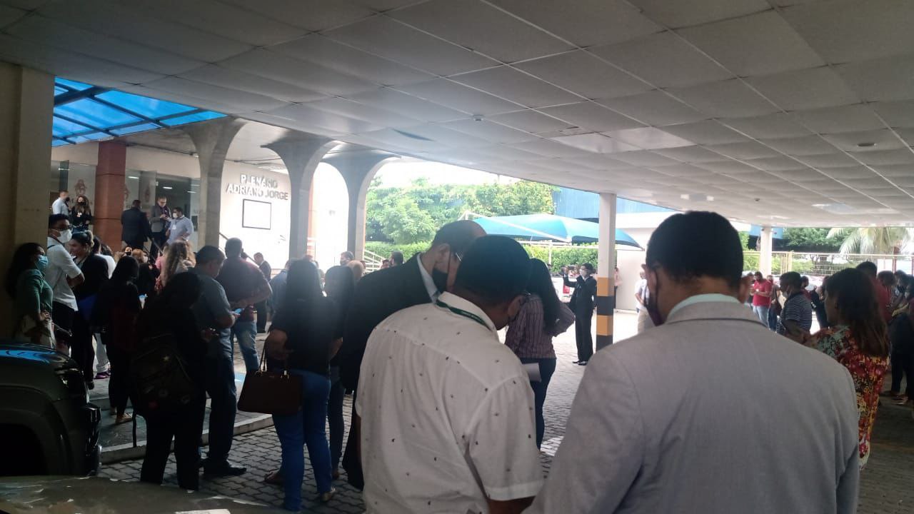 Suposta bomba causa confusão na Câmara Municipal de Manaus