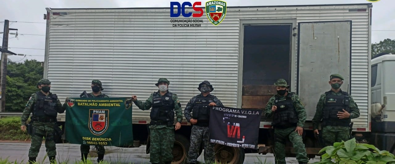 PM apreende 4,5 toneladas de pirarucu ilegal em caminhão-baú em Iranduba