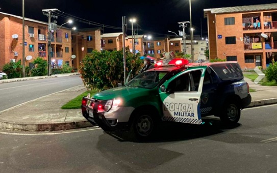 Adolescentes são apreendidos por suspeita de roubarem celular em Manaus