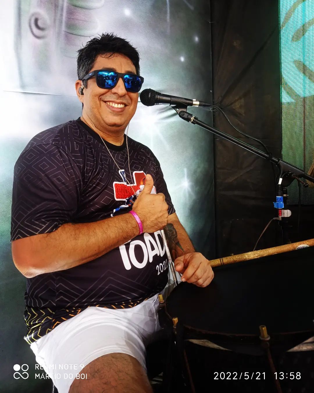 Cantor de toadas do Boi Caprichoso é levado às pressas para hospital em Manaus