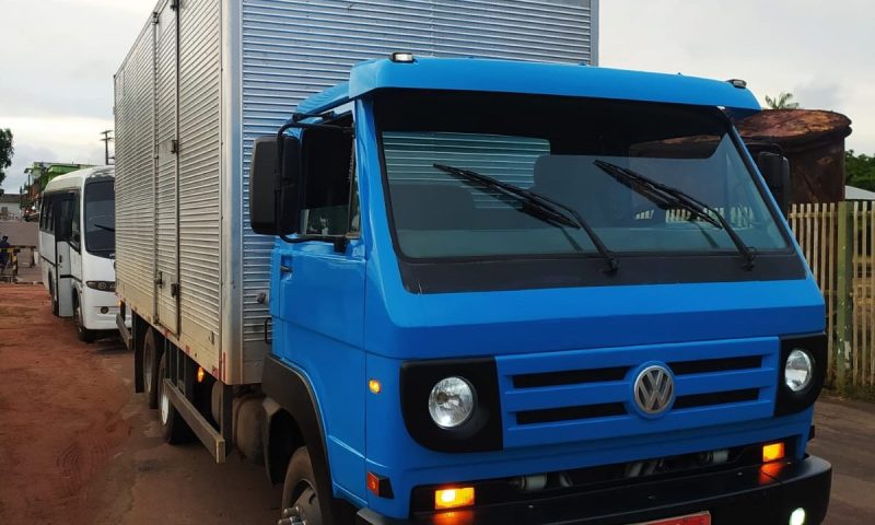 Mulher é presa e homem morre durante roubo de carga no Amazonas