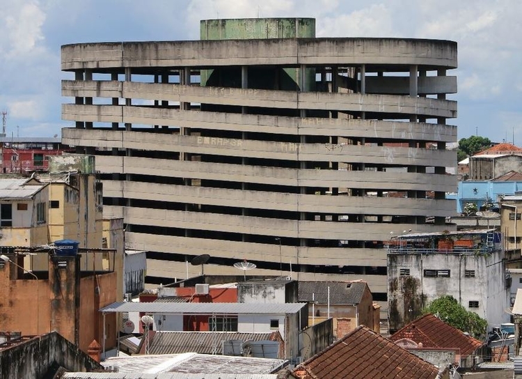 'Garajão' em Manaus foi inaugurado como a 'casa própria do seu carro' em 1988