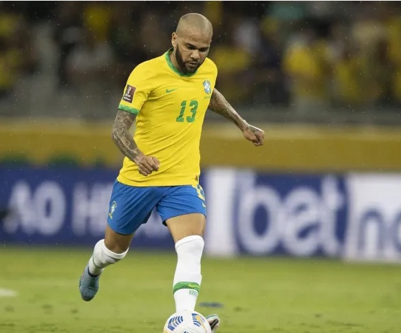 Daniel Alves é acusado de assédio sexual