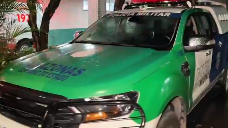 ‘Canela’ é chamado por amigos e executado a tiros na porta de casa em Manaus