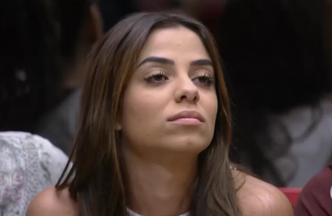 Vídeo: Key reage após recado de Tadeu sobre intolerância religiosa: 'não sou obrigada'