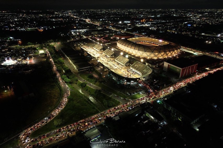 Imagens aéreas mostram movimentação no 'viradão de vacinação' em Manaus