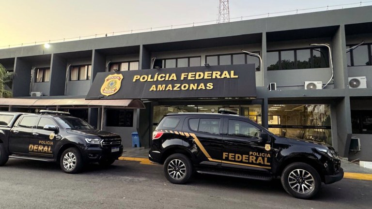 Policial federal tem prisão decretada por facilitar tráfico de drogas no aeroporto de Manaus