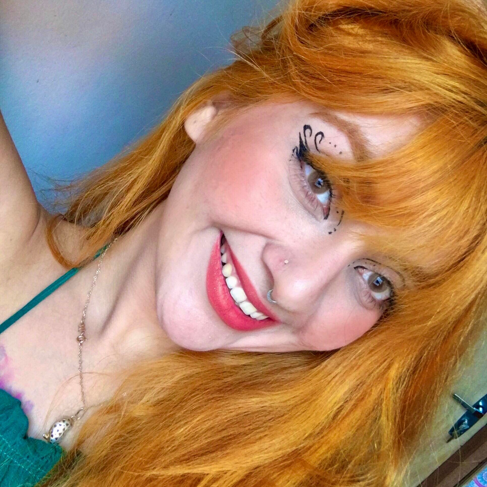 Influencer de Manaus que morreu em acidente com moto de app deixa filha e tem sonho interrompido