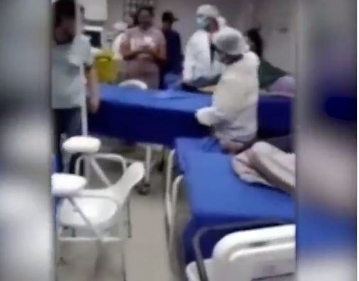 Hospital 28 de Agosto é tomado por goteiras durante chuvas em Manaus