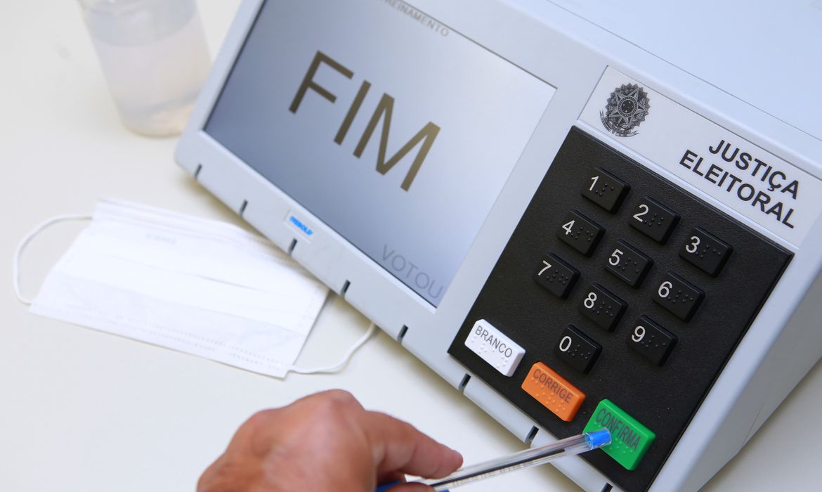 Eleitor tem até 4 de maio para regularizar título; saiba mais