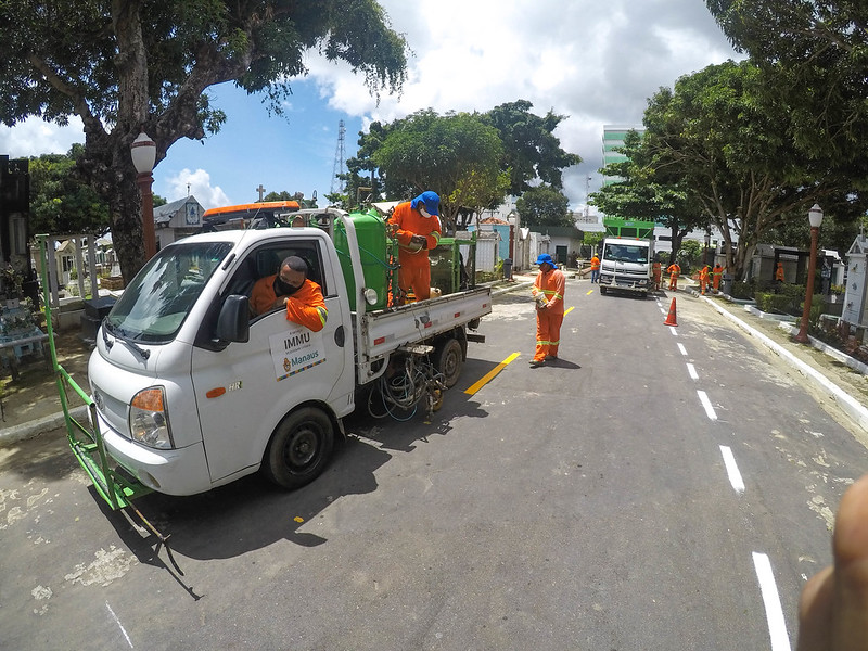 Cemitério de Manaus ganha sinalização para ajudar a encontrar túmulos