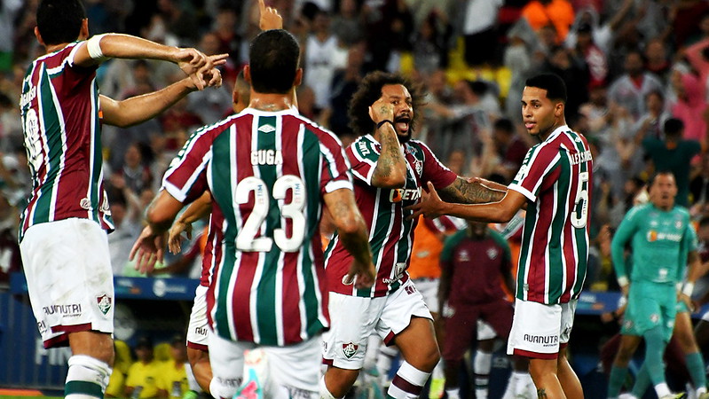 Com 2 de Cano e golaço de Marcelo, Fluminense goleia Fla e é bicampeão Carioca