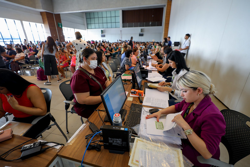 Enfermeiros deixam de ser terceirizados e comemoram contratação direta no Amazonas