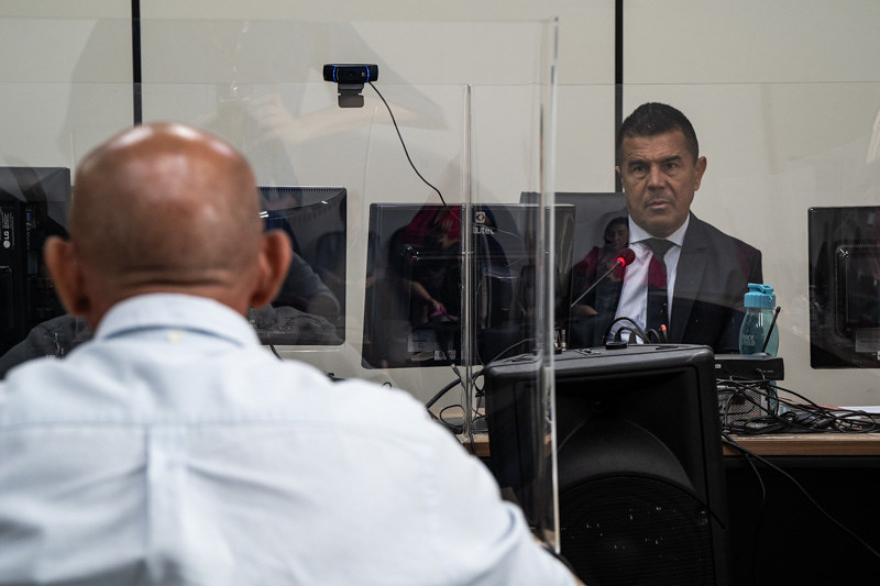 Termina audiência de policial e esposa acusados de agredir babá e advogado na Ponta Negra