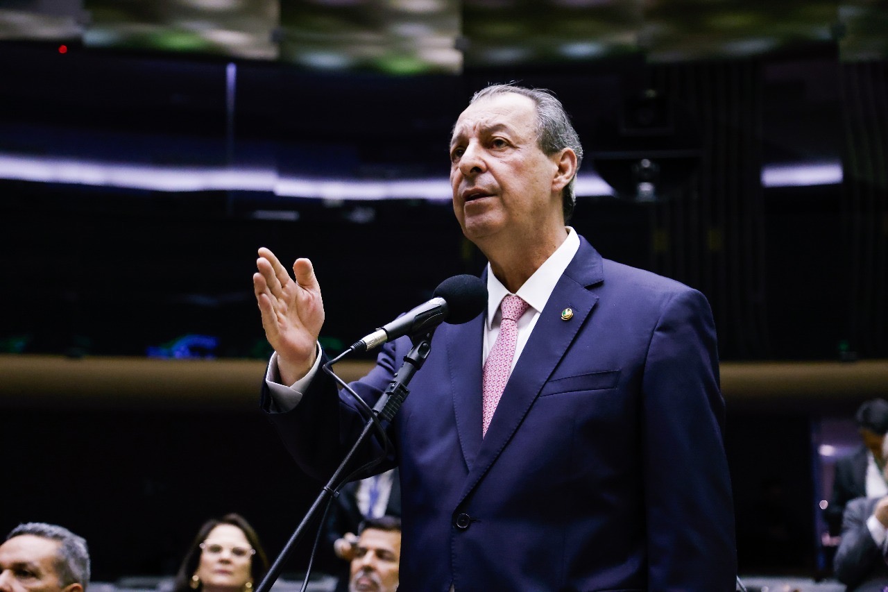 Omar lidera bancada do Amazonas e garante mais de R$ 528 milhões no Orçamento 2025