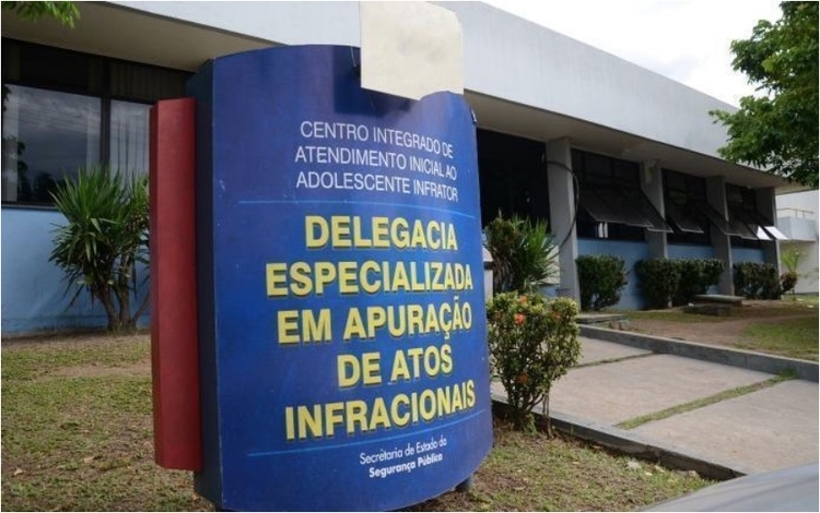 Adolescente é apreendido por estuprar a irmã de 12 anos em Manaus