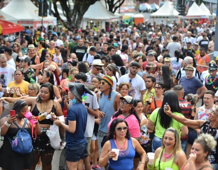 Prefeitura suspende festas de carnaval e blocos de rua em Manaus