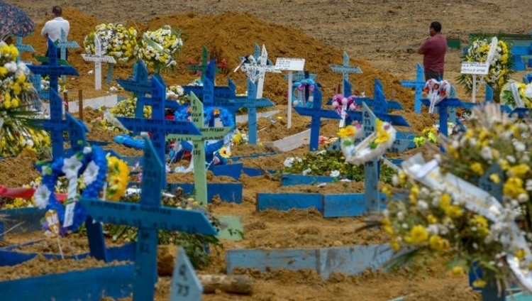 Manaus registra 46 sepultamentos nesta quinta-feira