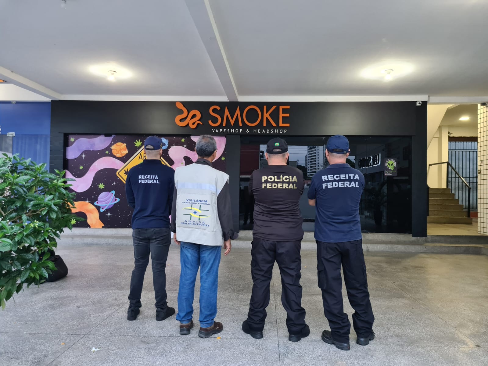 Operação mira empresários e tabacarias por contrabando e venda ilegal de cigarros eletrônicos em Manaus