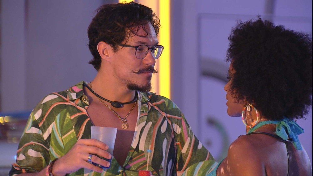 Eli questiona Natália sobre jogo da discórdia: 'Será que eu fui interesseiro mesmo?'