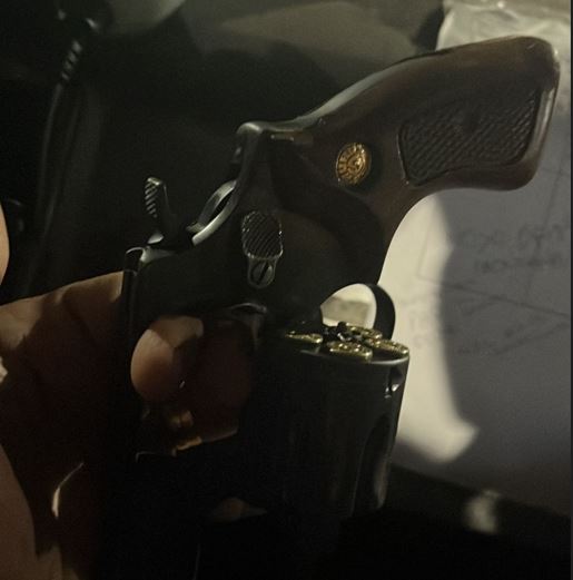 Homem com quase 20 passagens pela polícia morre ao tentar atirar em PMs no Amazonas