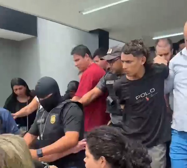 Suspeito de matar motorista de app no Novo Aleixo é preso e menor apreendido