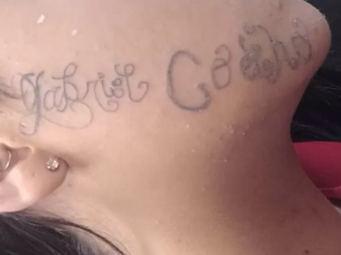 Sônia Bridi oferece ajuda para mulher que teve rosto tatuado à força por ex