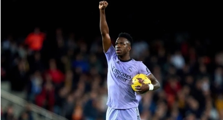 Saiba o que disseram os jornais espanhóis após prêmio de Vini Jr