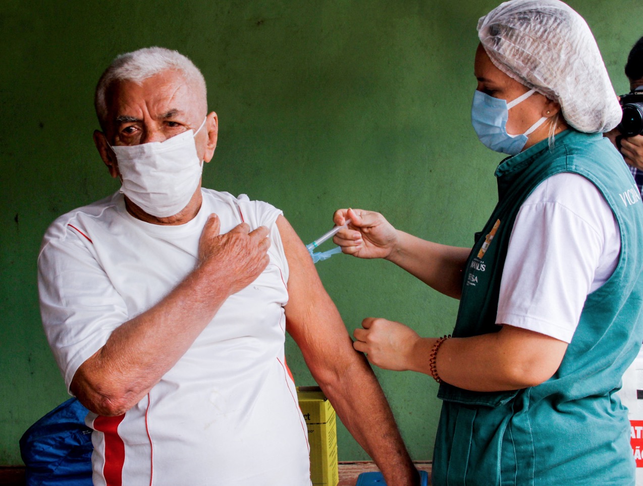 1ª dose da vacina contra covid-19 volta a ser aplicada hoje em Manaus