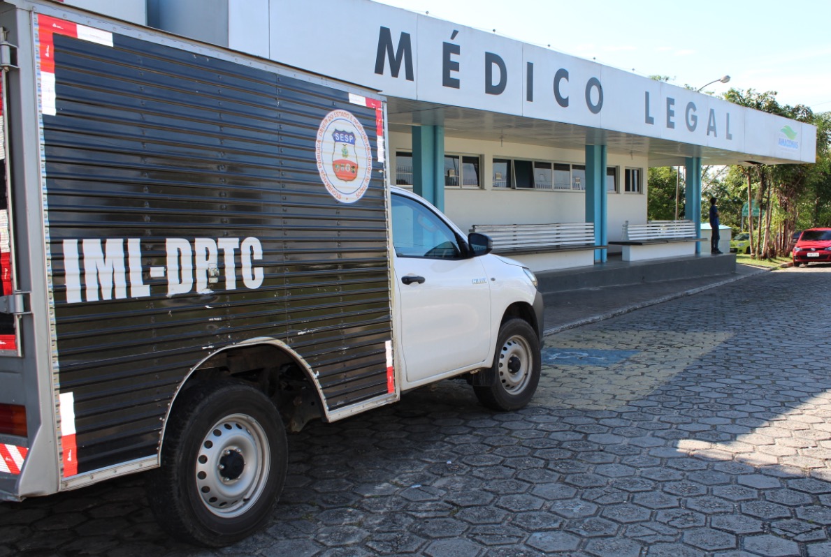 Brincadeira termina com adolescente morto com tiro na cabeça em Manaus