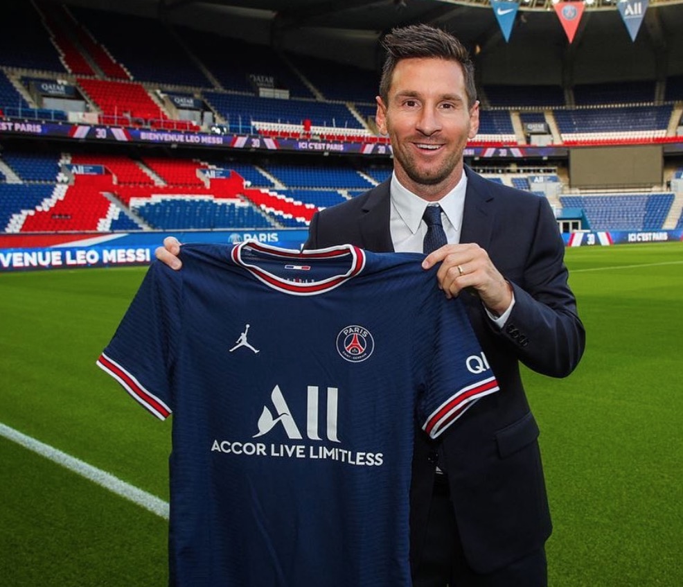 PSG anuncia contratação de Lionel Messi; vídeo