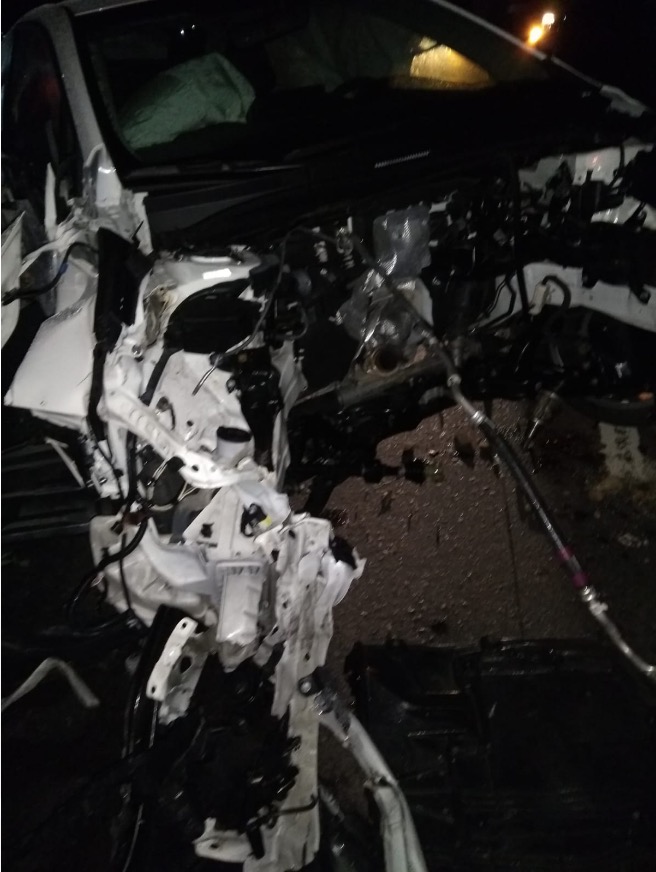 Carro sai levando tudo e motor voa em acidente grave no Parque 10, em Manaus