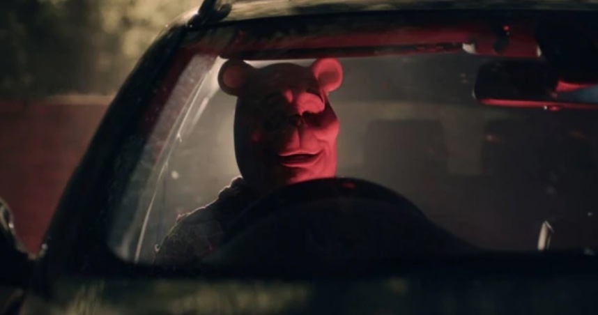 Filme de terror com Ursinho Pooh e Leitão ganha primeiro trailer; veja