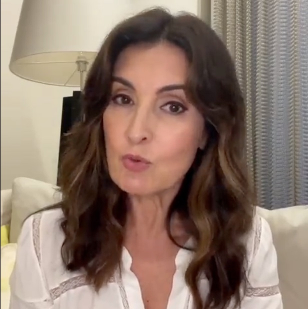 Fátima Bernardes declara voto para presidente pela 1ª vez; vídeo