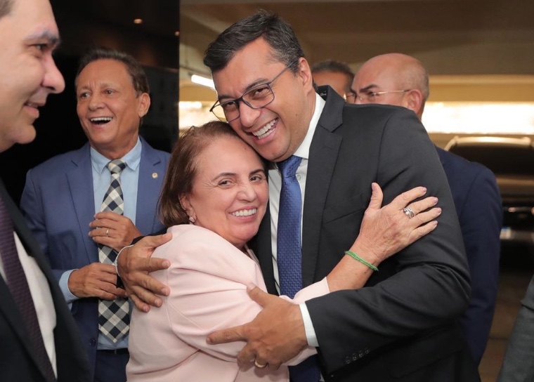 Wilson Lima nomeia Therezinha Ruiz para cargo na Seduc-AM